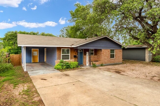 Building Photo - 4705 Menchaca Rd