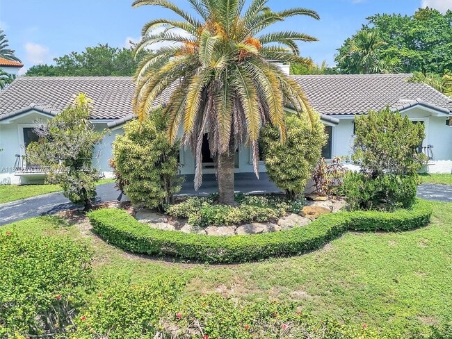 Building Photo - 5901 SW 136th St
