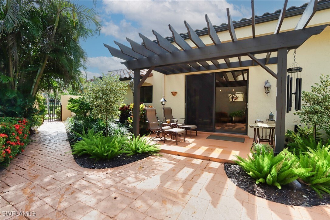 Foto del edificio - 6810 Sand Pointe Cir