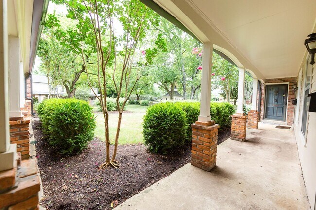 Foto del edificio - Green Hills Condo in the Georgetown