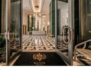 Building Photo - 801 S Miami Ave