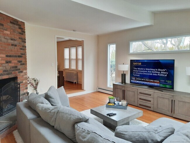 Foto del edificio - 8 Rockland Pl