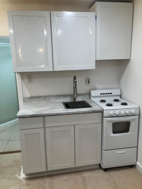 Building Photo - 2975 Sacramento Ave