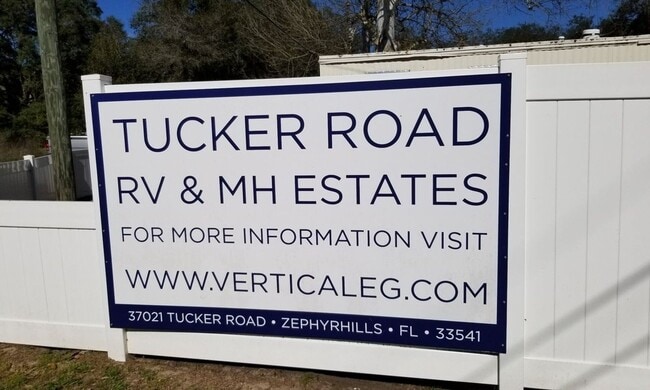 RV and Travel Trailer spots - RV and Travel Trailer spots Apartment