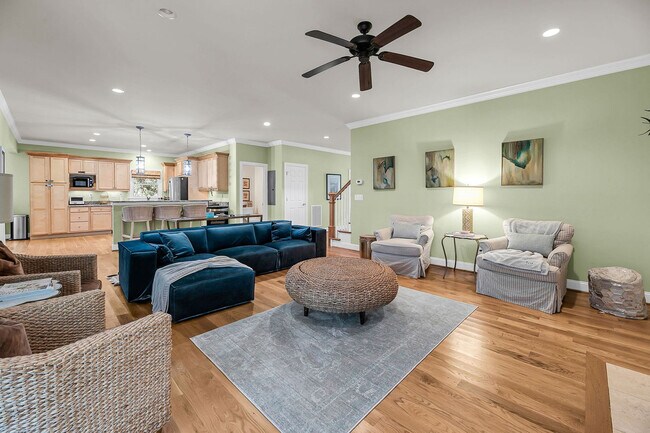 Foto del edificio - 1001 Crooked Oak Ln
