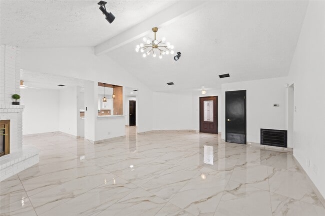 Building Photo - 2610 Hollymist Dr