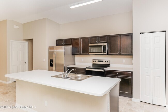 Foto del edificio - 418 La Croix Rd SW