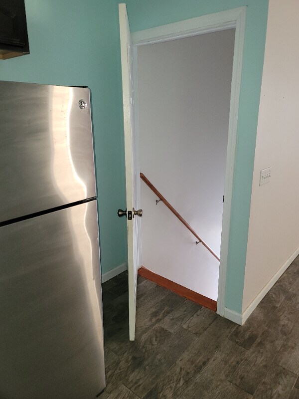 46 Harvard St Unit 46 Harvard St. Apt B, Chicopee, MA 01020 Room for