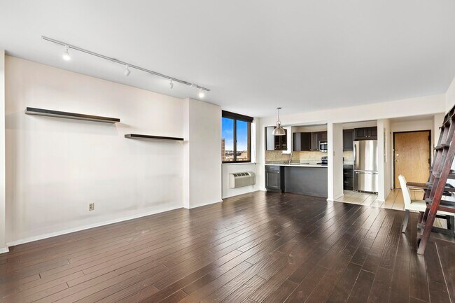 Foto del edificio - 300 Newark St.