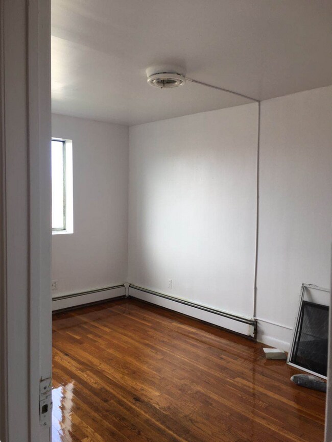 Foto del edificio - 9325 50th Ave