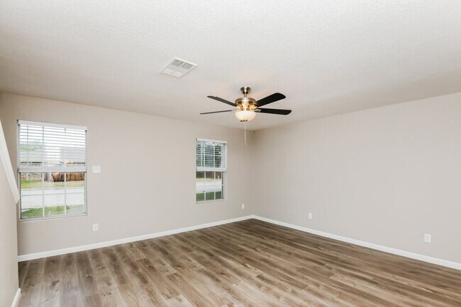 Building Photo - 3148 Heritage Ln