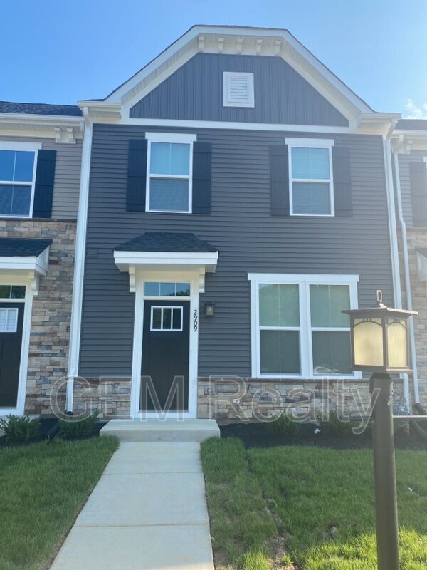 Building Photo - 2909 Grv Pt Cir