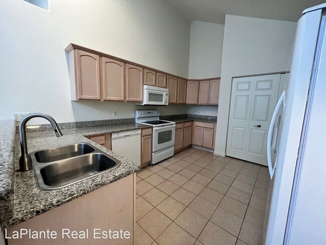 Building Photo - 2 br, 2 bath House - 10850 Fox Cove Drive