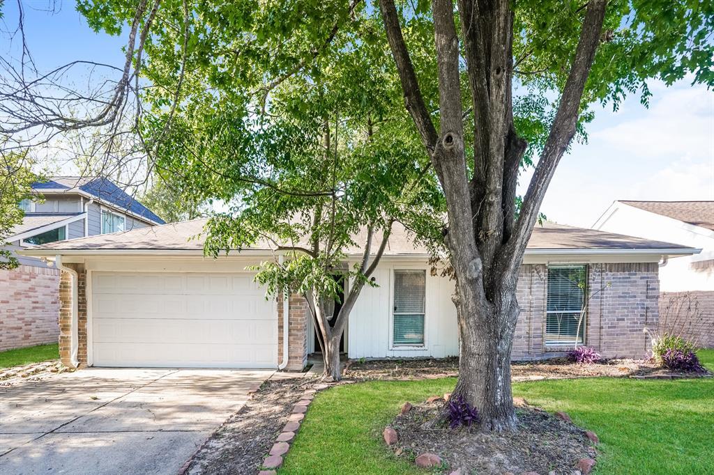 Foto principal - 16950 Nicole Ln