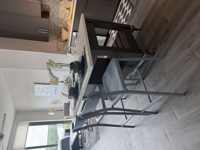 Foto del edificio - 95 8th St NW