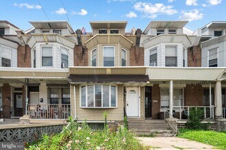 Building Photo - 2028 E Ontario St