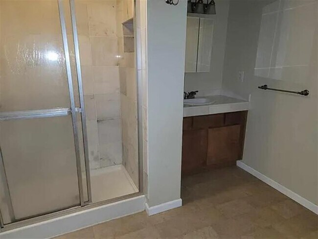 Foto del edificio - Springs Sweet Home F11