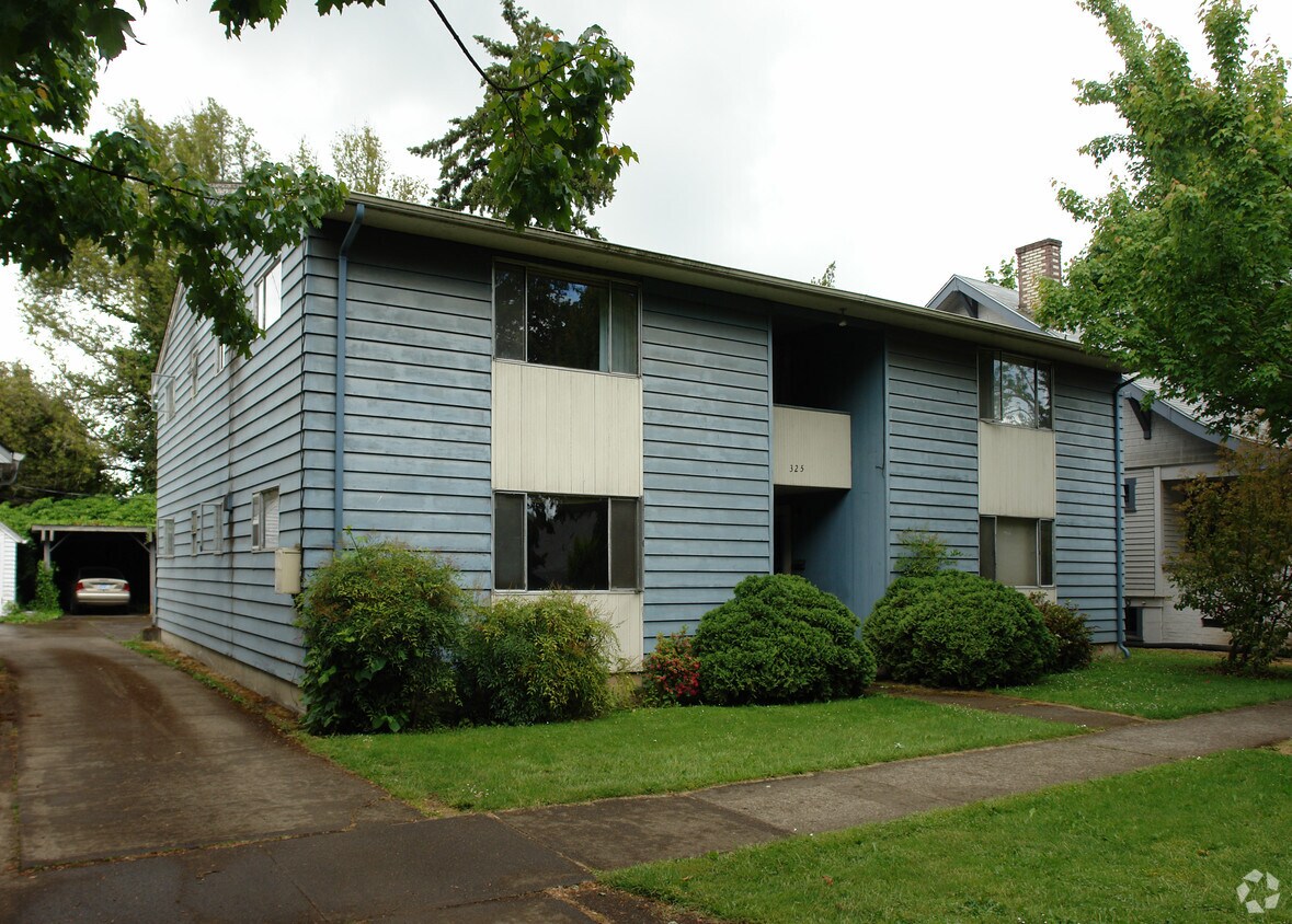 Primary Photo - 325 NW 9th St