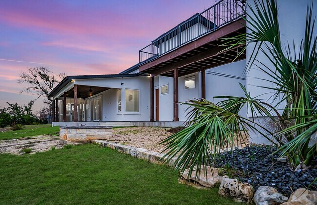 Building Photo - Modern Masterpiece in Canyon Lake