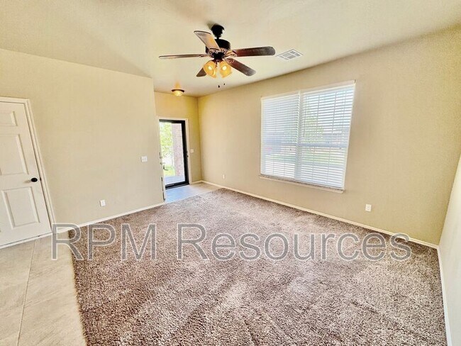 Building Photo - 177 Bison Ct Way