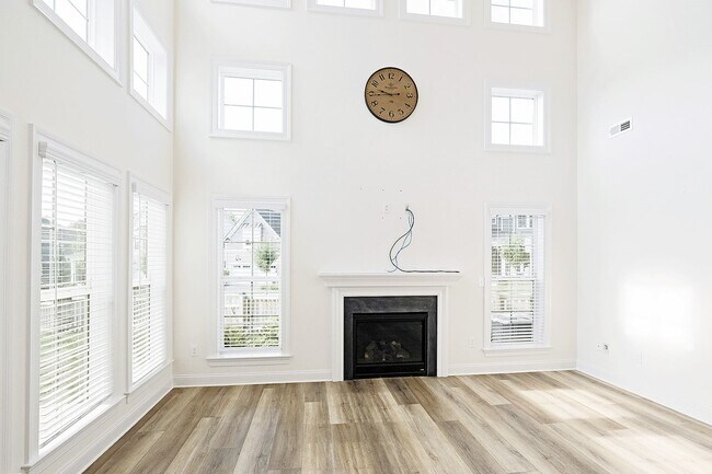 Foto del edificio - Pet-Friendly Old Trail Home With Fenced Yard
