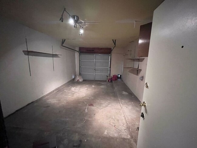 Building Photo - 4406 Dovewood Dr