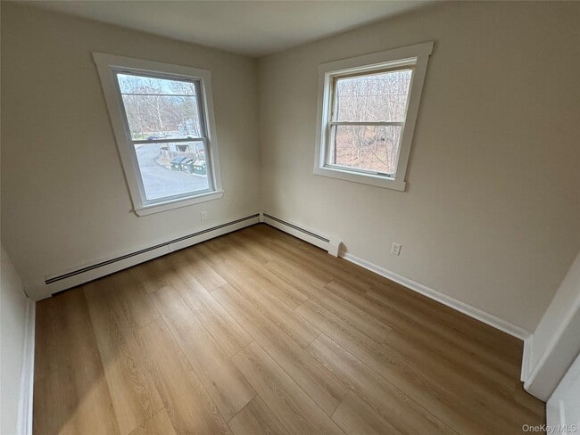 Foto del edificio - 98 E Market St