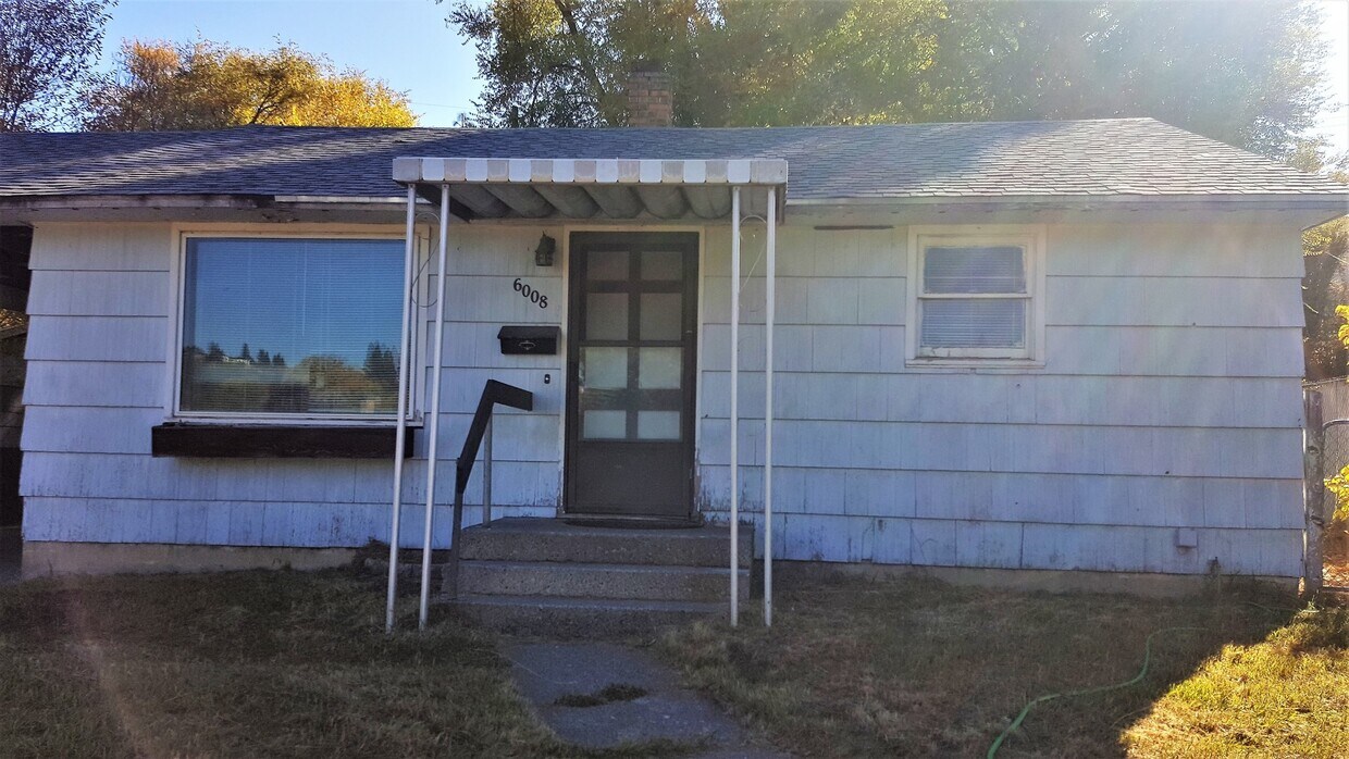 Primary Photo - Perfect 2 bed bungalow