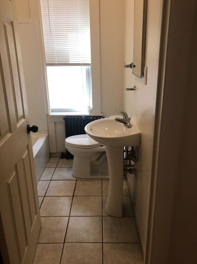 Foto del edificio - 204 S Ann St