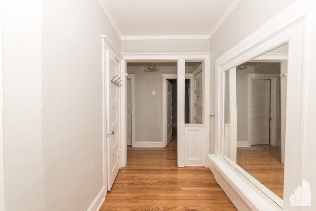 Foto del edificio - 1267 W Ardmore Ave