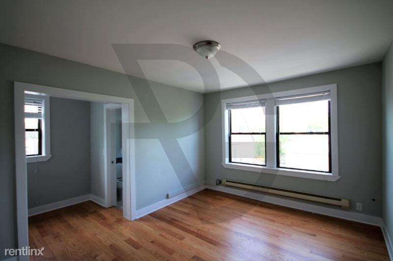 Building Photo - Studio, 1 bath Apartment - 4536 N Damen Ave