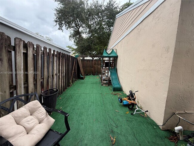 Foto del edificio - 14560 SW 124th Pl