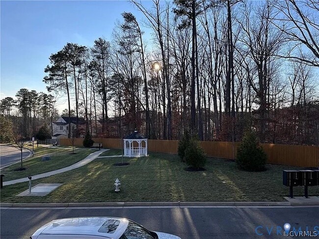 Foto del edificio - 11923 Shire Walk Ln