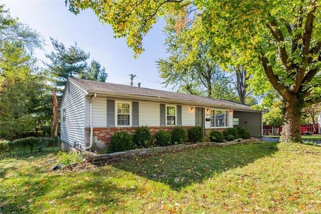 Building Photo - Fantastic 3bd/1.5ba home! Let yourself in!