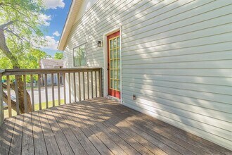 Building Photo - 903 Taulbee Ln