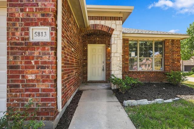 Building Photo - 5813 Touchstone Dr