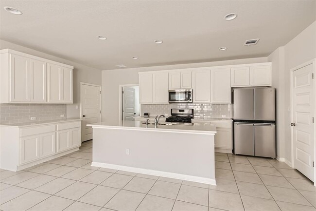 Building Photo - 2521 Pecan Island Dr