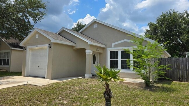 Building Photo - 333 Rollins Dr