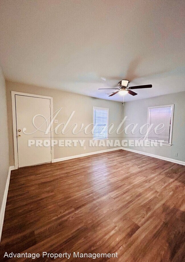Foto del edificio - 3 br, 1 bath House - 2035 Rile St.
