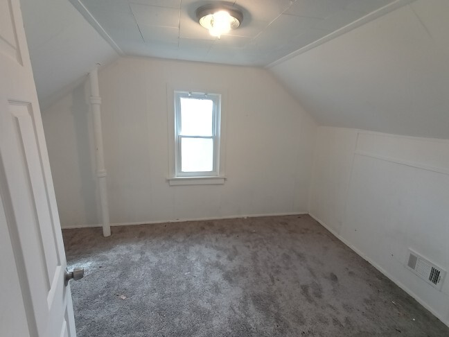 Building Photo - 4080 Isabelle St