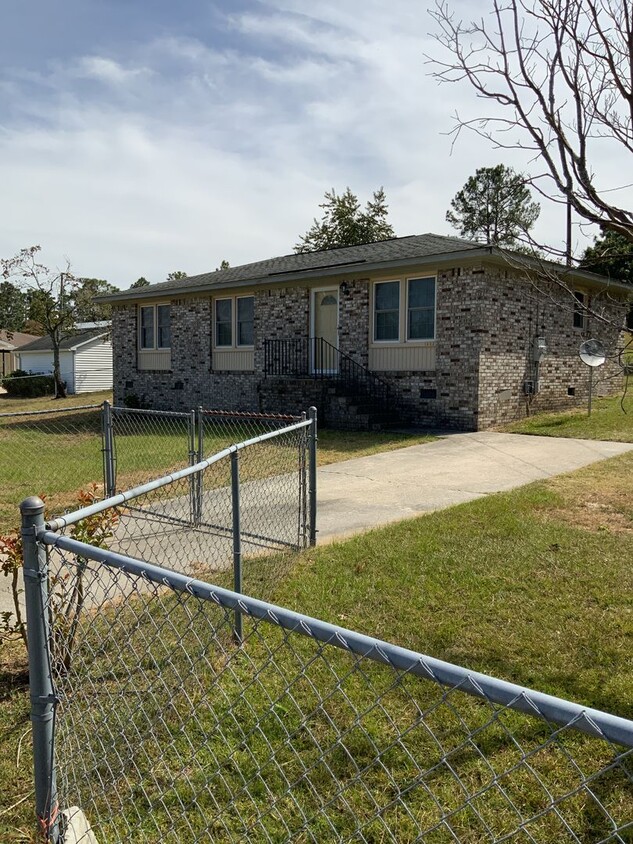 Primary Photo - Gaston Brick Home