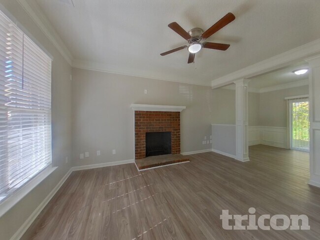 Foto del edificio - 9420 Misty Arbor Way