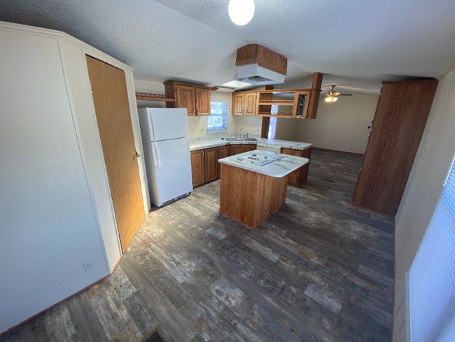 Building Photo - 4215 Deems St