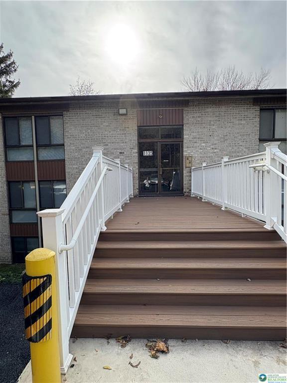 Foto principal - 1135 W Lafayette St