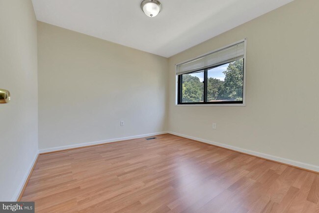 Building Photo - 18715 Ginger Ct