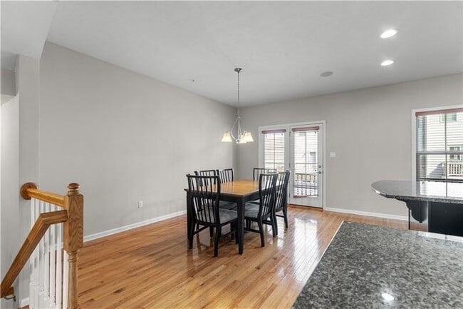 Building Photo - 410 Fairmont Dr