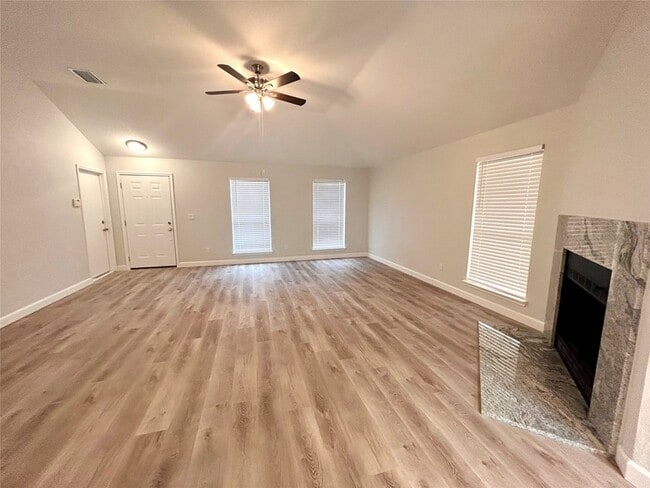 Building Photo - 415 Rifleman Trail