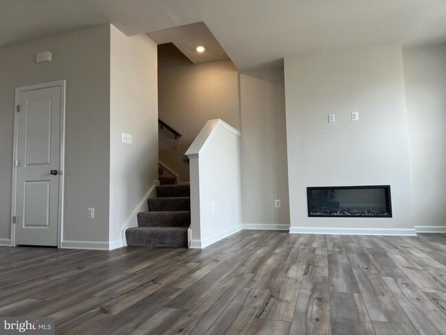 Building Photo - 19 Winterplace Dr