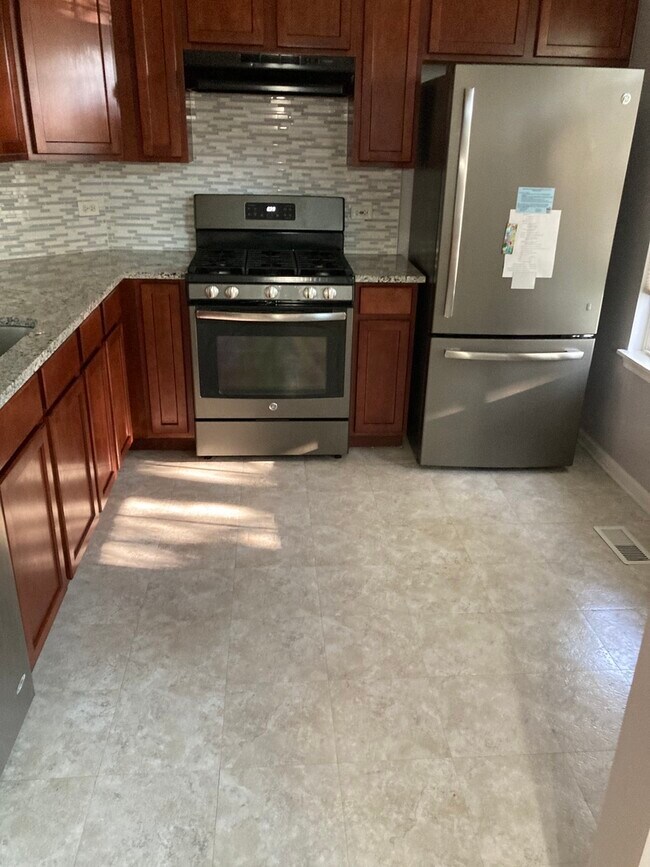Foto del edificio - 2835 Rutland Cir