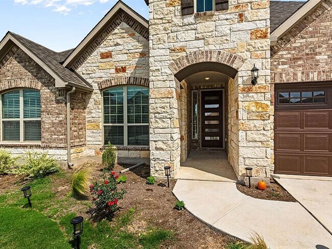 Foto del edificio - Open Concept Family Dream Home in Leander